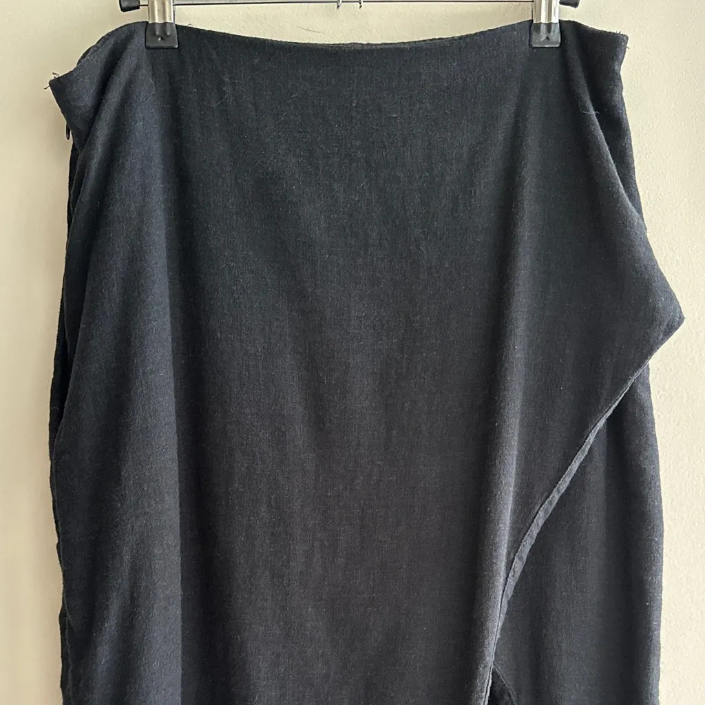Abercrombie & Fitch Black Asymmetrical Midi Linen Blend Skirt, Size Large - Image 5