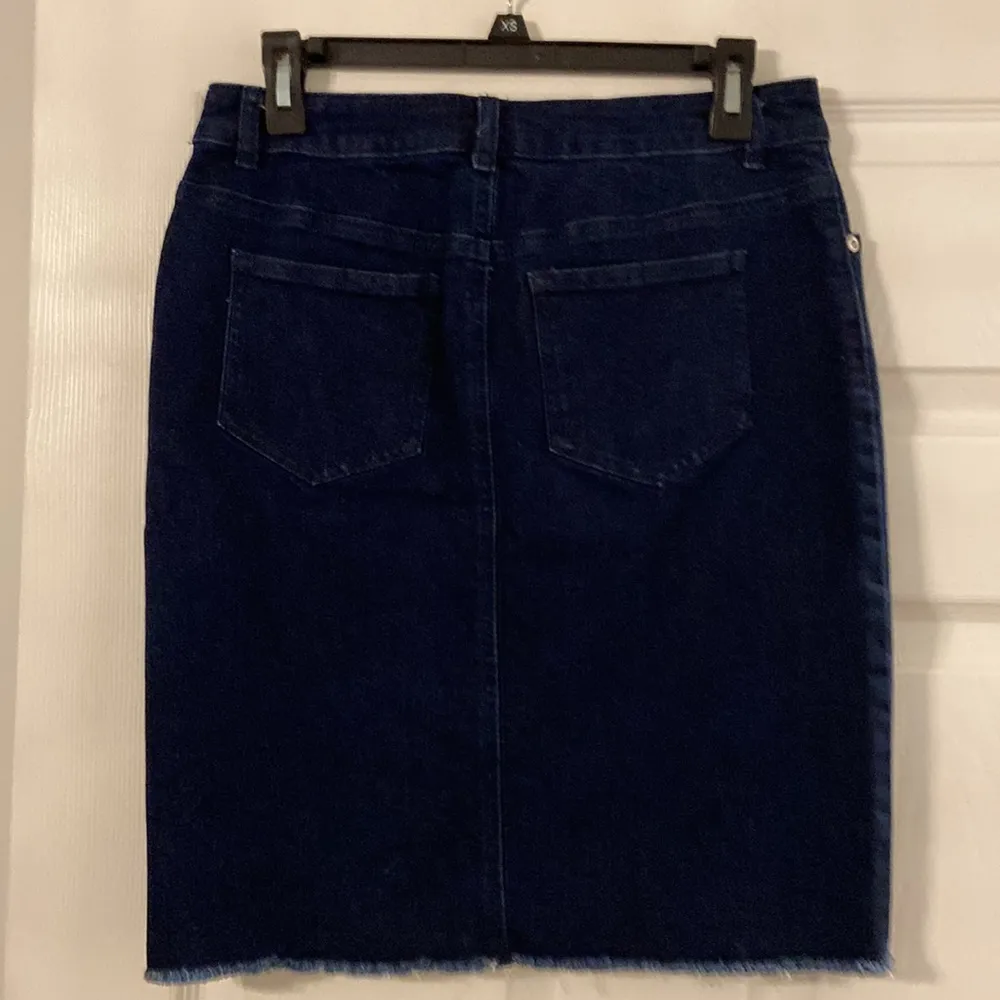J.McLaughlin Richmond Skirt Jeans size 4 brand new  two front pockets - Image 4