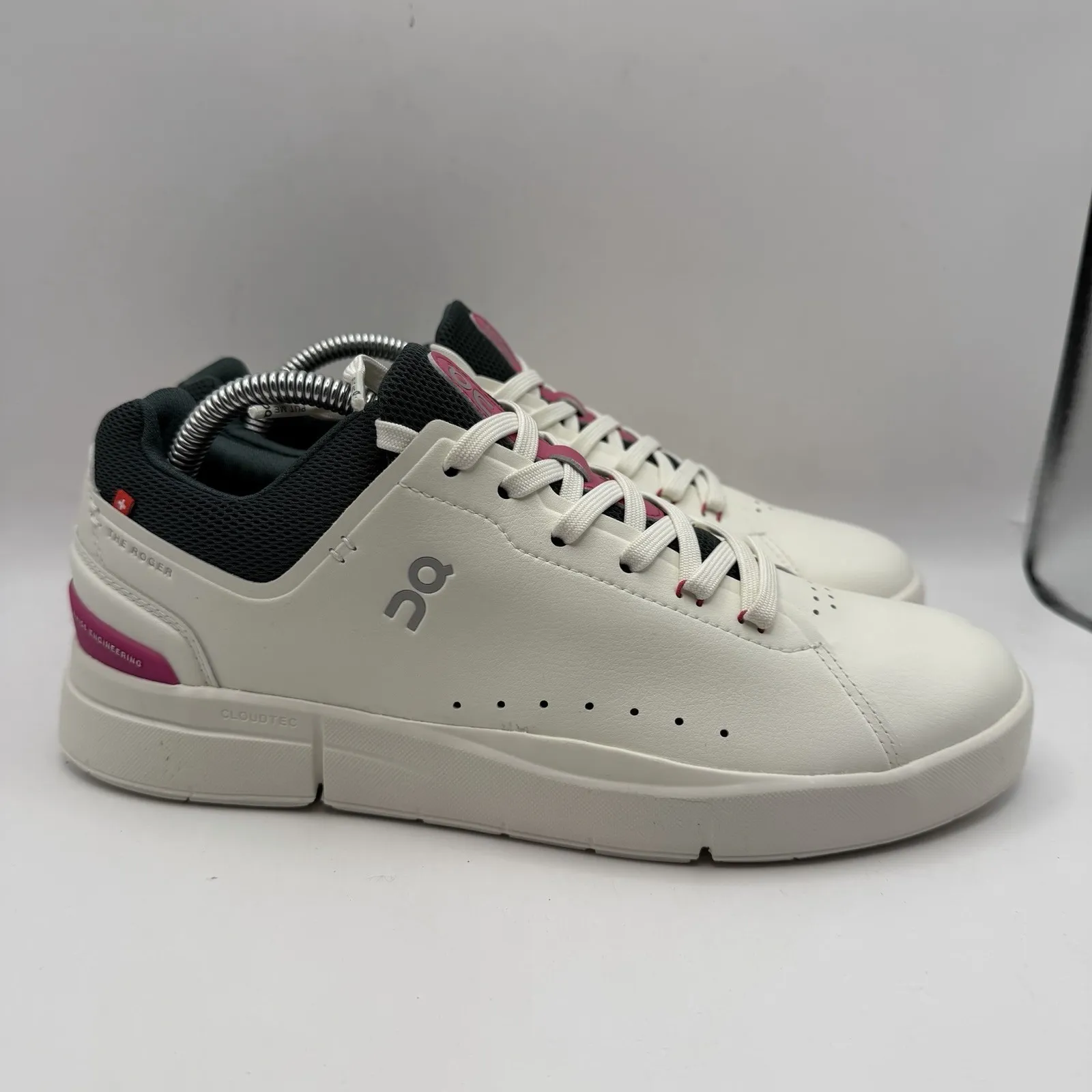 On Cloud The Roger Advantage Ivory Pink Sneaker 3WD10652923 Women's Size 7 White - Image 3