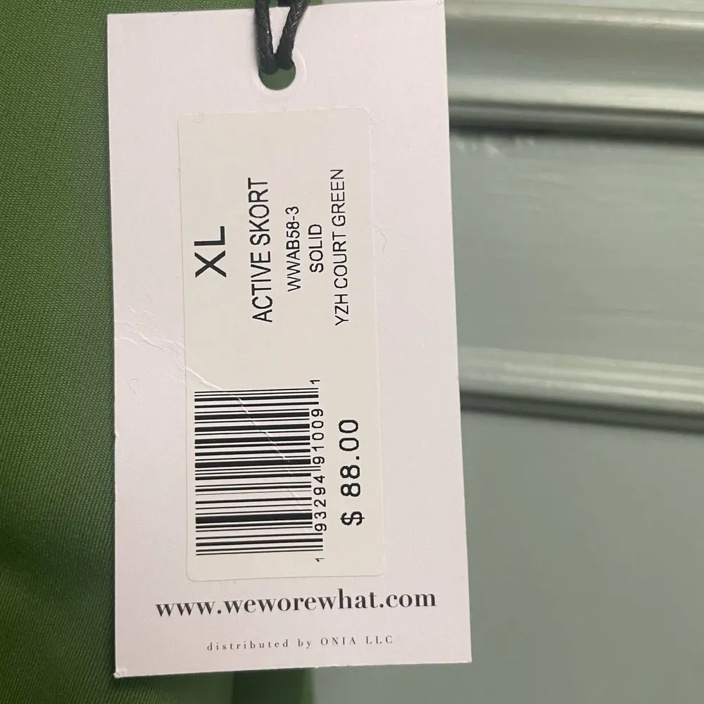 WeWoreWhat Active Skort Green XL $88 Retail Revolve Pull On Attached Shorts - Image 3