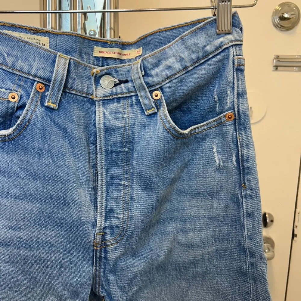 Levi's X Revolve Ribcage Straight Ankle Jeans in Jazz Time with Distressing - Image 7