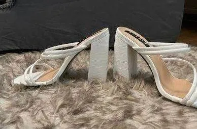 SheIn Block Heels - Image 4