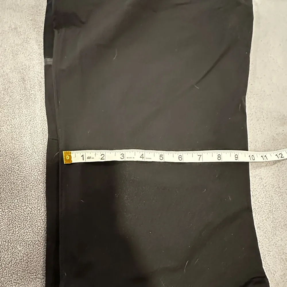 NWOT L.L. Bean Women's Comfort Cycling Capri with Cushioned Inner Short. M Black Size M - Image 6