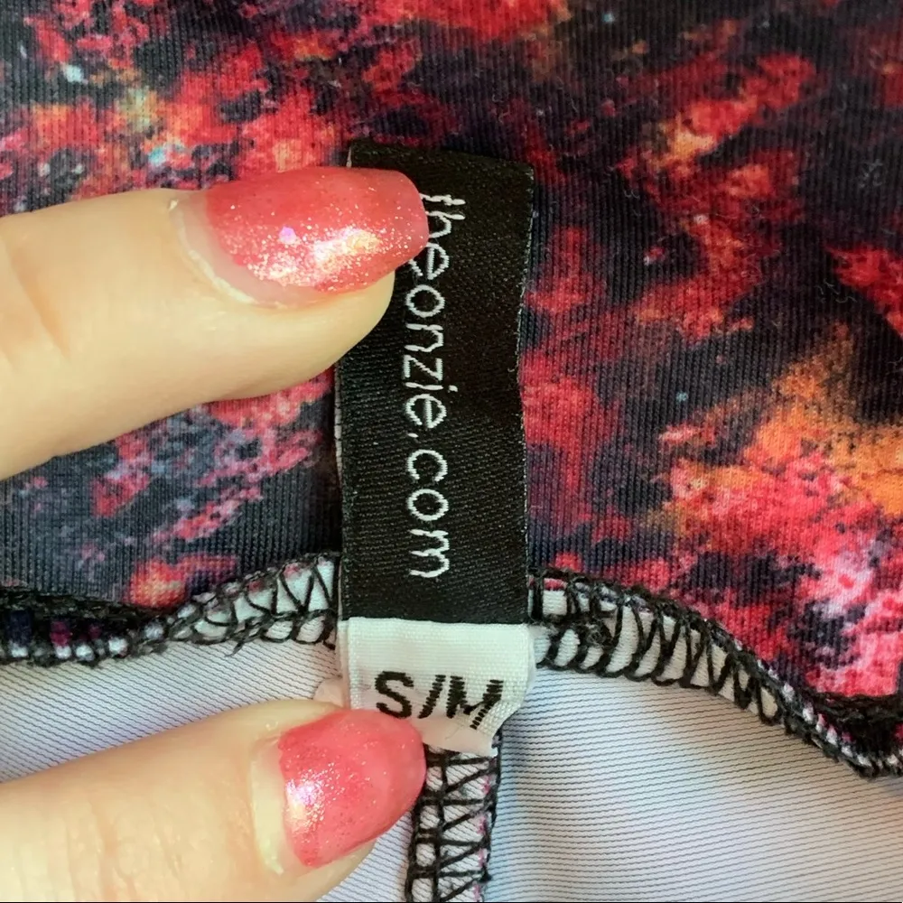 Onzie Multicolor Galaxy Printed Cropped Leggings - Image 5