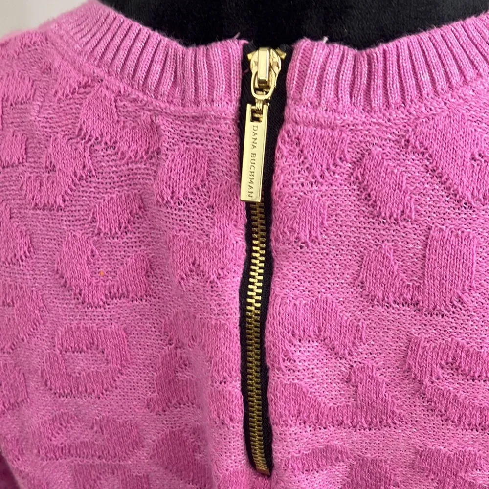 Dana Buchman pink cheetah print short sleeve sweater woman’s size large - Image 10