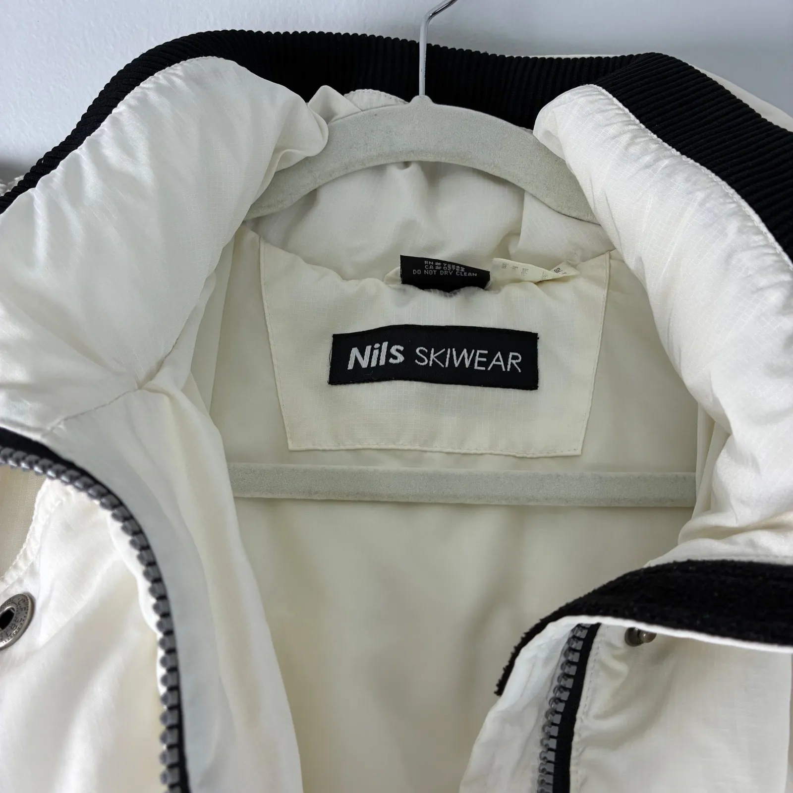 Vintage Nils Skiwear Womens‎ Size 12 Cream Puffer Jacket Down Filled Winter Coat Black - Image 8