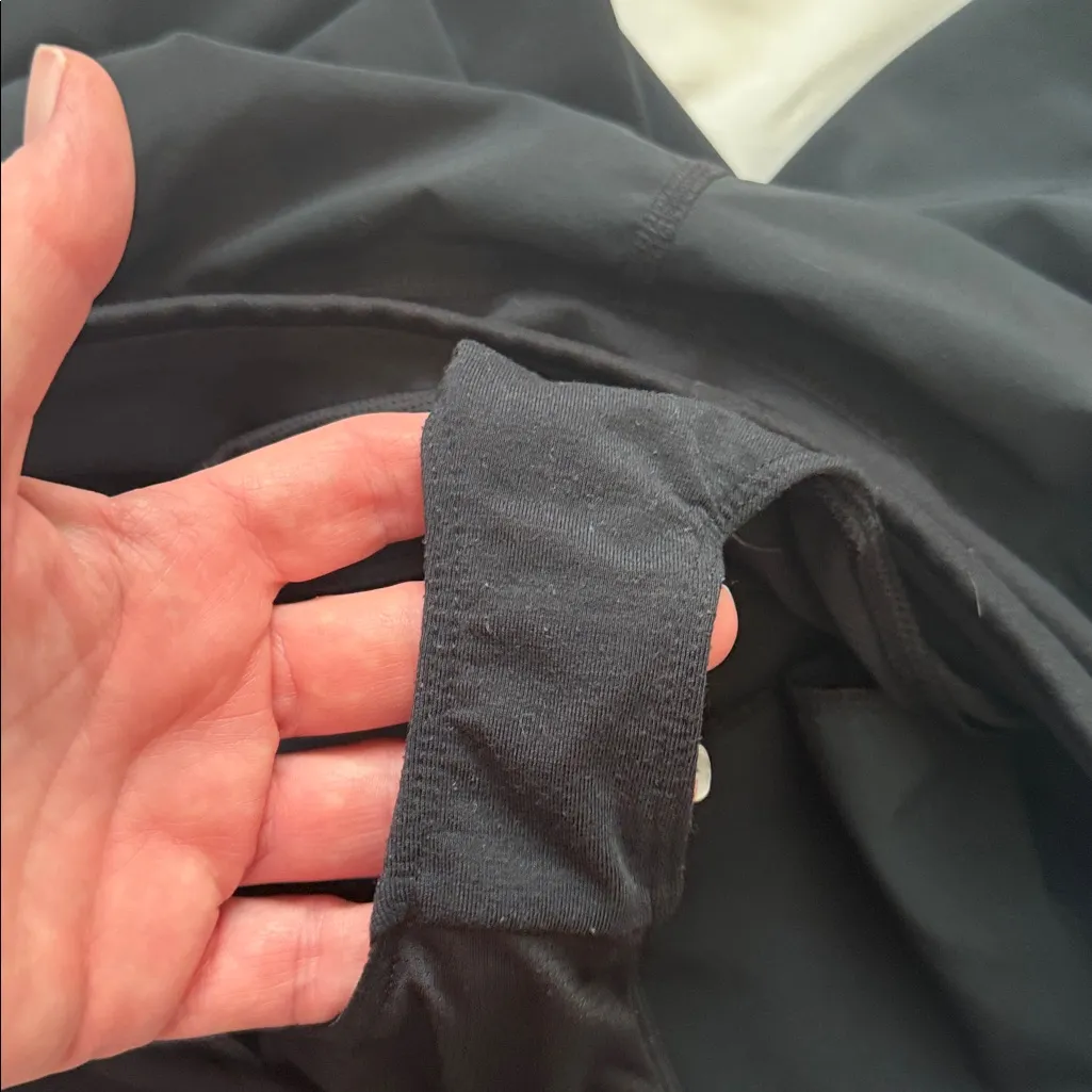 Brooks  7” Chase short, Black, Size M - Image 8