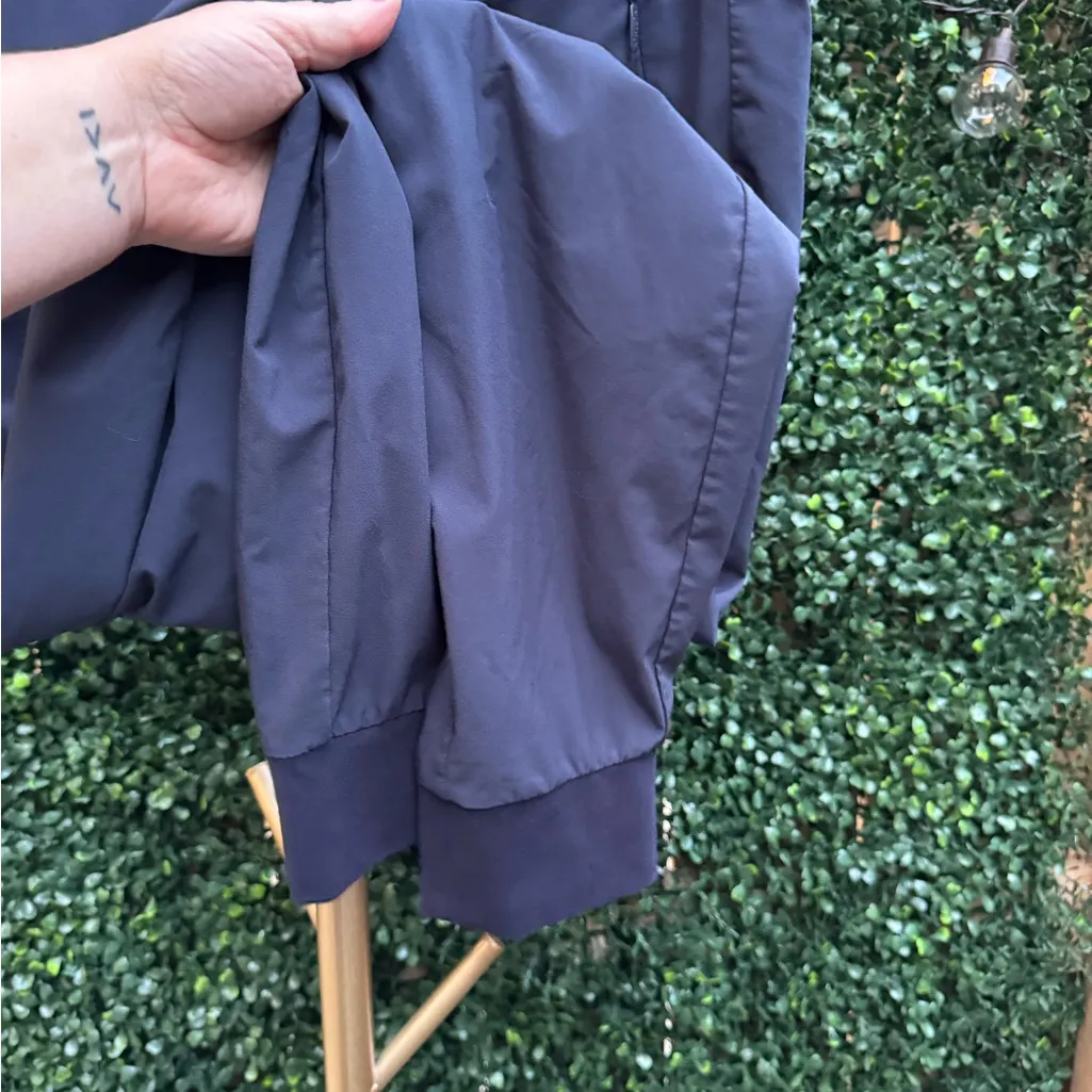 Athleta Venice High Rise Jogger // Navy -Size 8 - Image 3