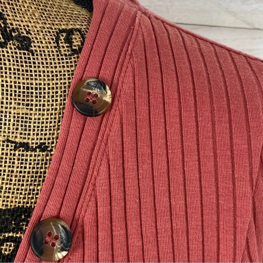 Self Esteem Ribbed Knit V Neck Crop Shirt‎ Spice Orange Medium - Image 5