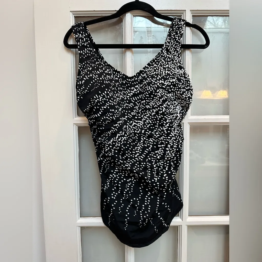 Swimsuits For All Women's Dotted Sarong Front One Piece Swimsuit Size 14 NWT Black - Image 4