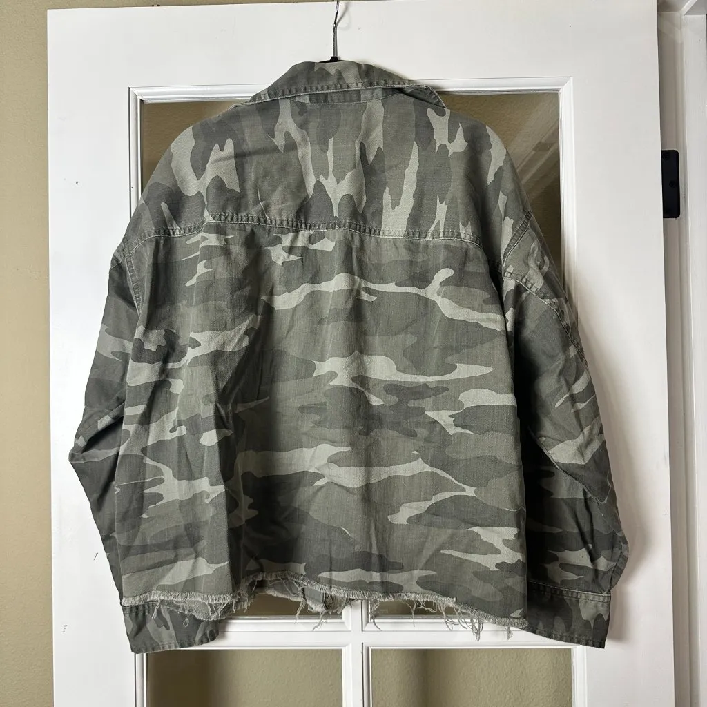 AMERICAN EAGLE Camo Camouflage Shirt Jacket Shacket Size Medium Green - Image 11