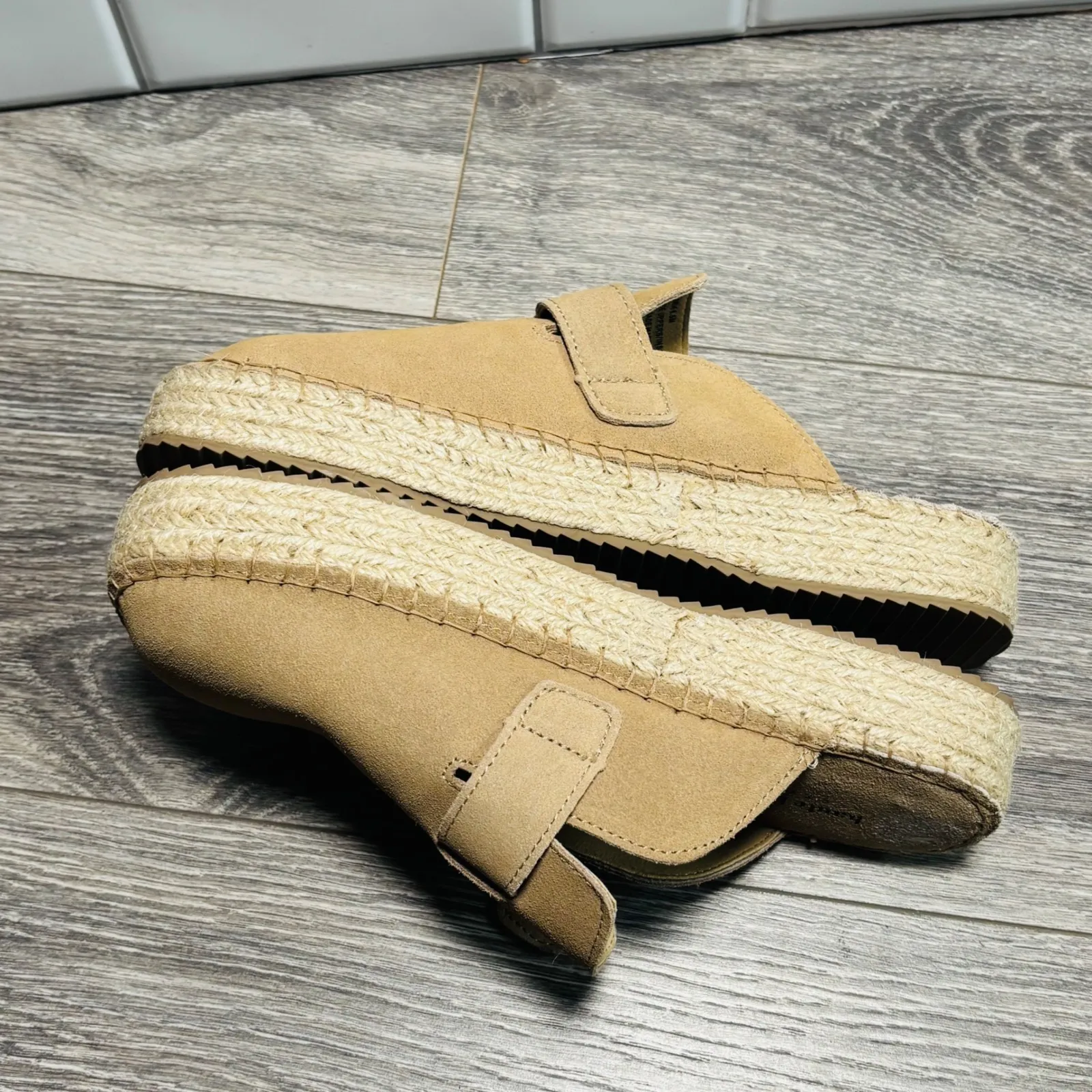 Haute Hippie Aria Suede Buckle Espadrille Mule Clog Size 6.5M - Image 6
