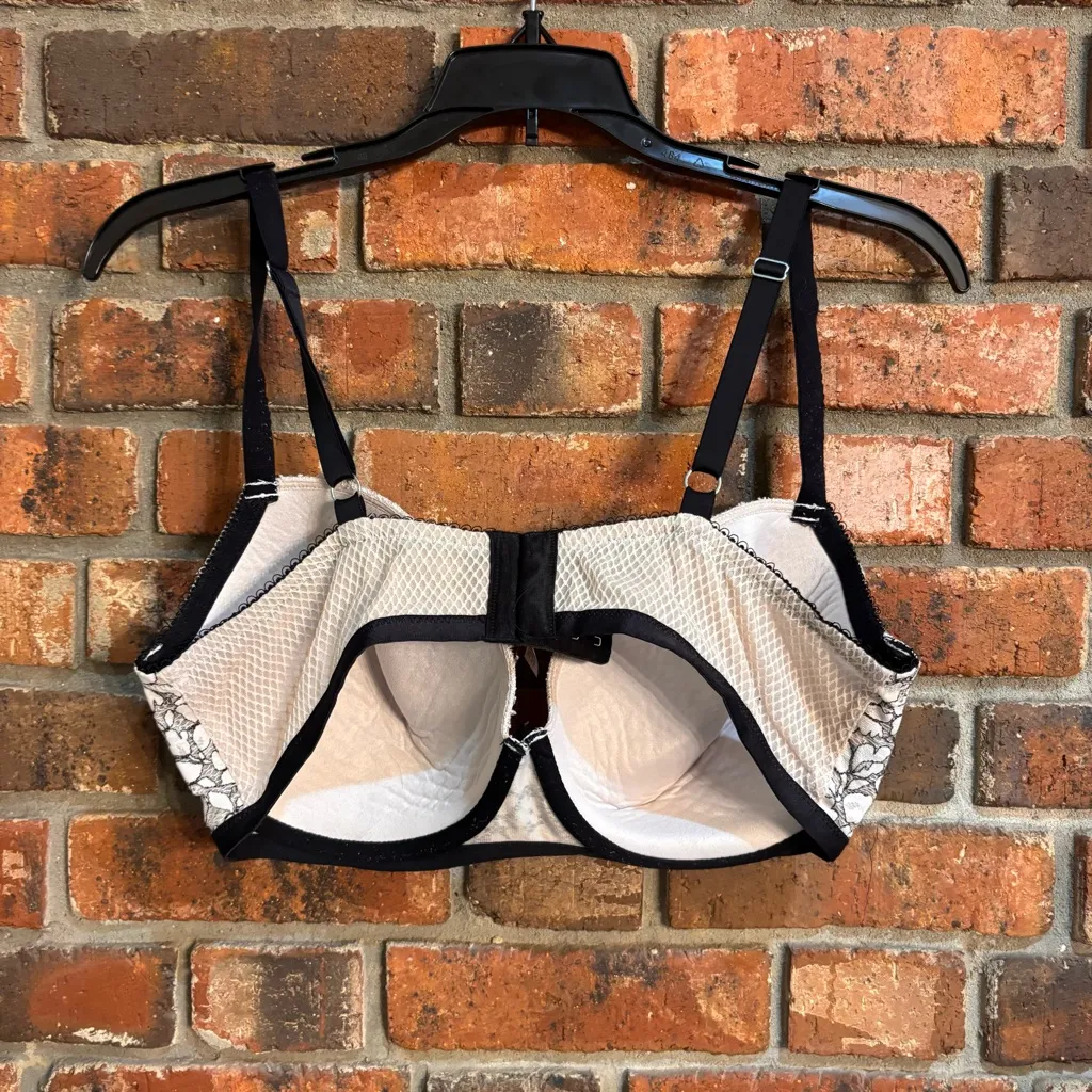 Victoria’s Secret womens Dream Angel lace push up bra black white 38 DD - Image 2