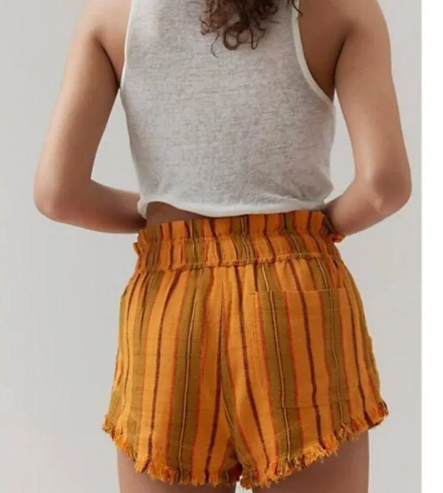 NWOT BDG X Urban Outfitters Frankie Paperbag Micro Short in Orange - Image 4