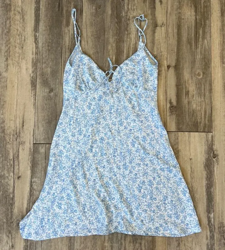 RESA Satin Mini Dress - Image 4