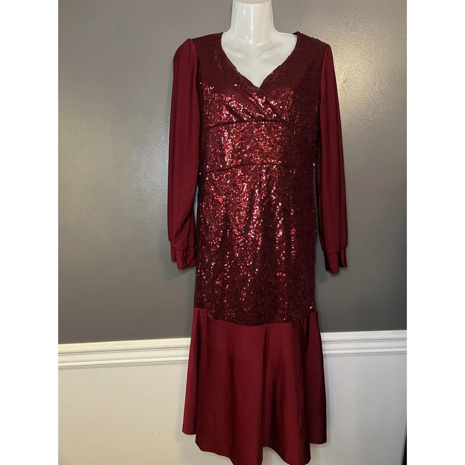 Sequin Evening Dress Womens Small Red Long Sleeve V Neck Party Gown Formal - Image 2