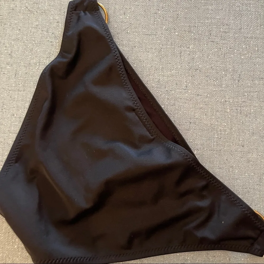 Beach Bunny Bikini Bottom Black Gold Rings - Image 3