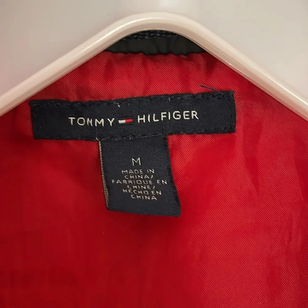 Tommy Hilfiger puffer jacket - Image 2