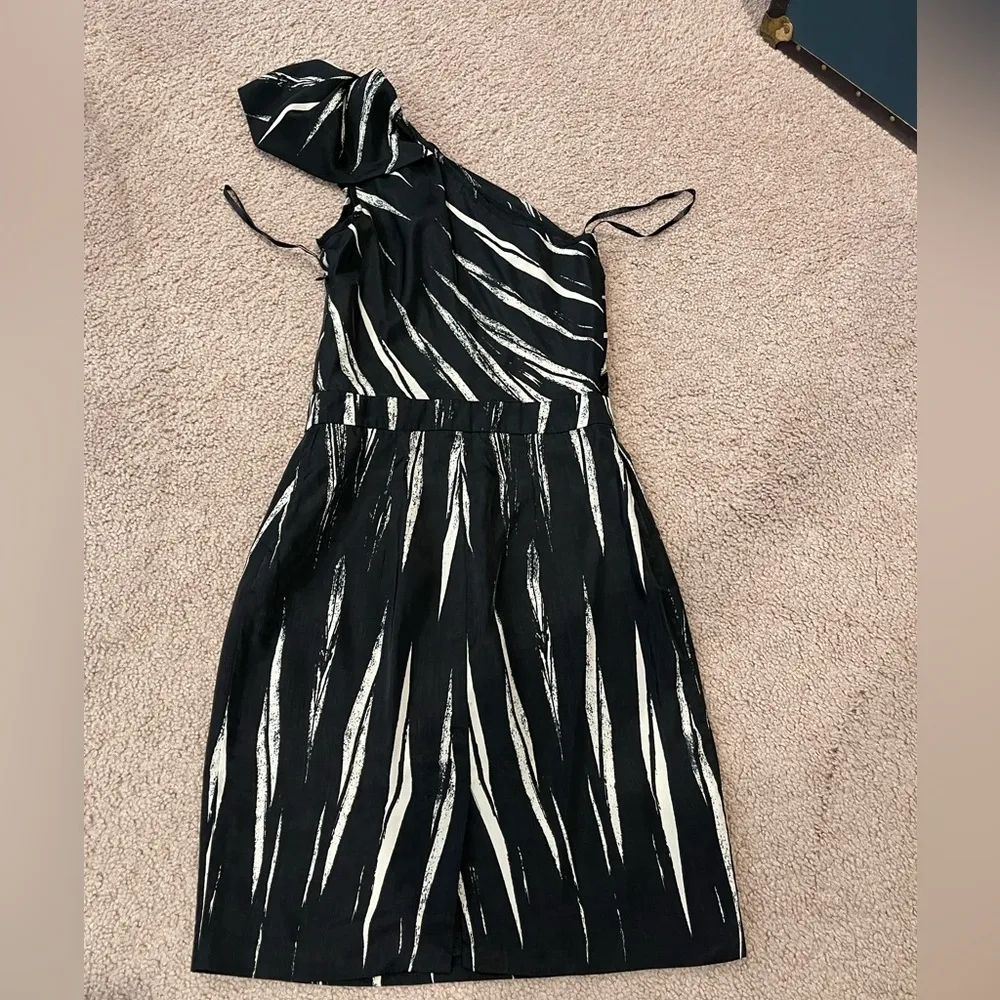 Ladies junior THE LIMITED one-shoulder mini dress - Image 8