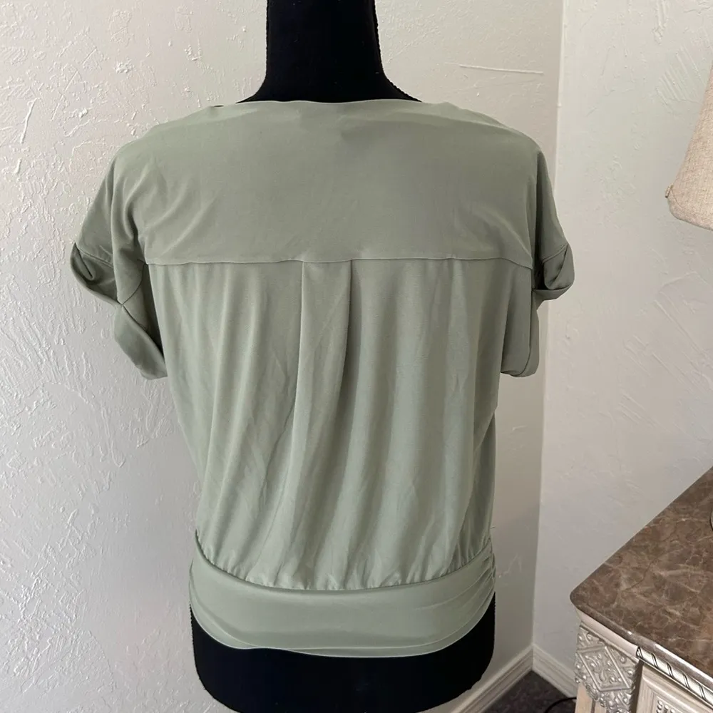 Green cowl beck silky blouse w/ bottom tie & rolled sleeves Size M - Image 2