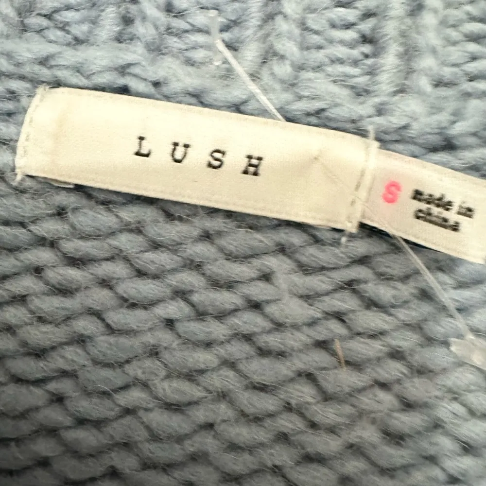 Lush baby blue cropped sweater crewneck pastel ballon sleeves Colorblock small - Image 5