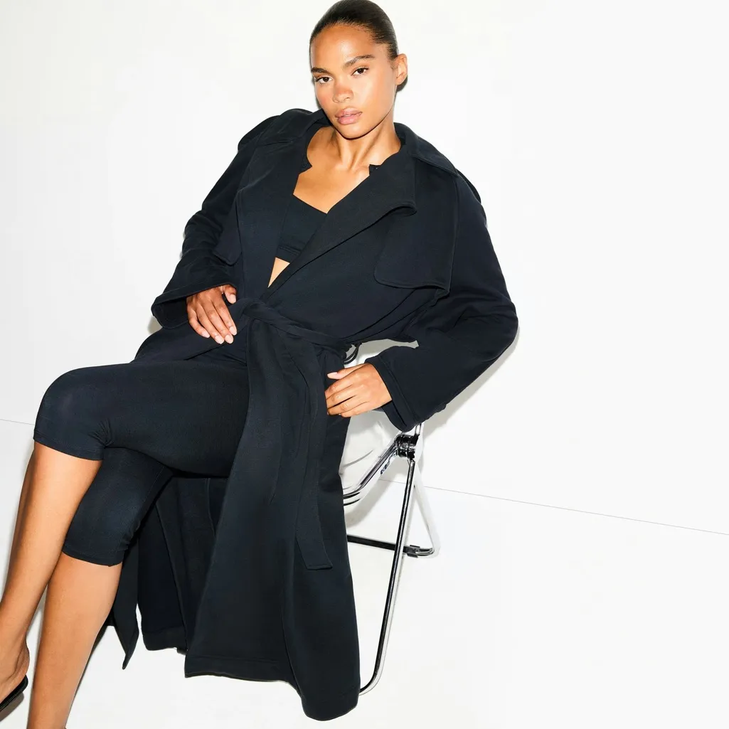 NWT SKIMS Boyfriend Fleece Oversized Trench Coat Onyx New on site! Size XS - Image 3