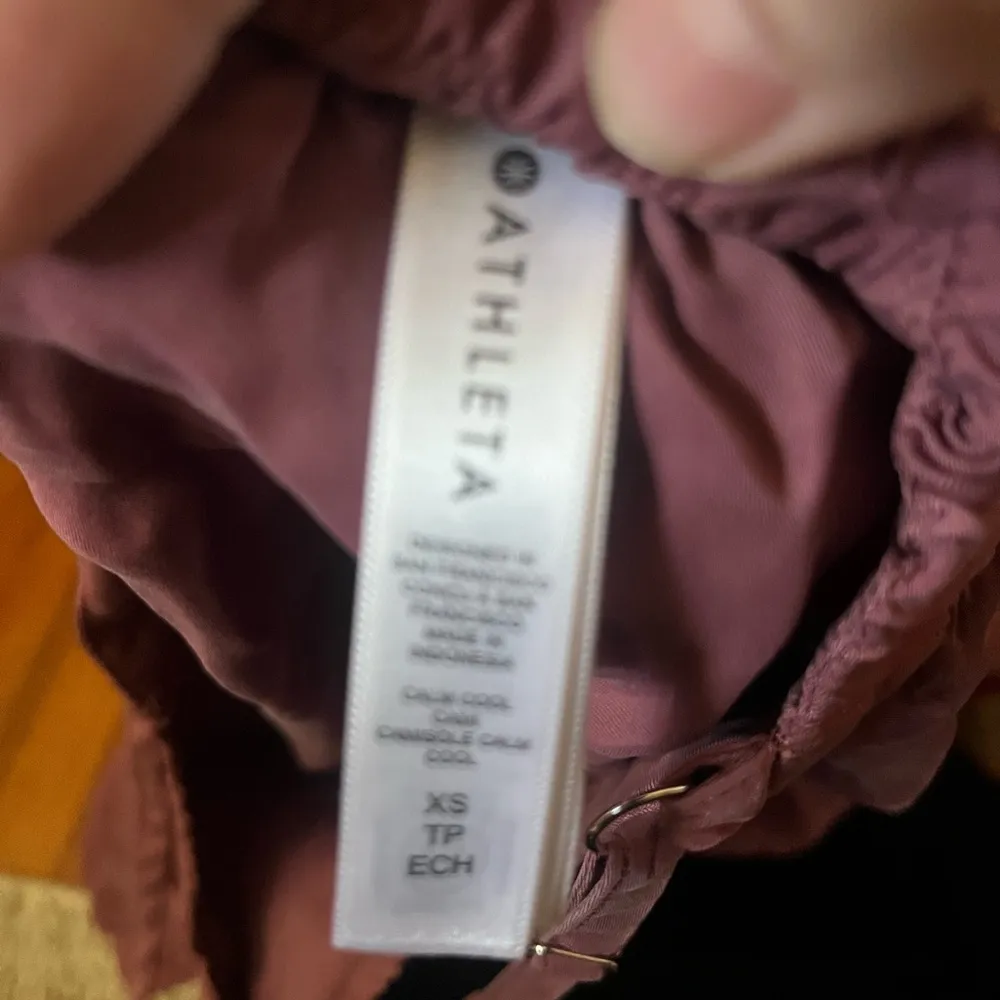 Athleta Women's Mauve Calm Cool Spaghetti V-Neck Tank - Image 2