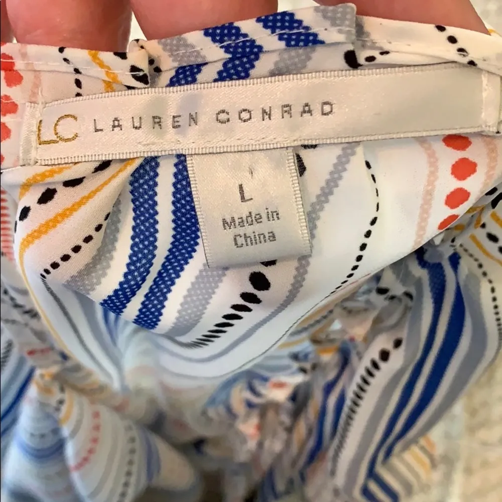 Lauren Conrad EUC striped bow tie back blouse - Image 5