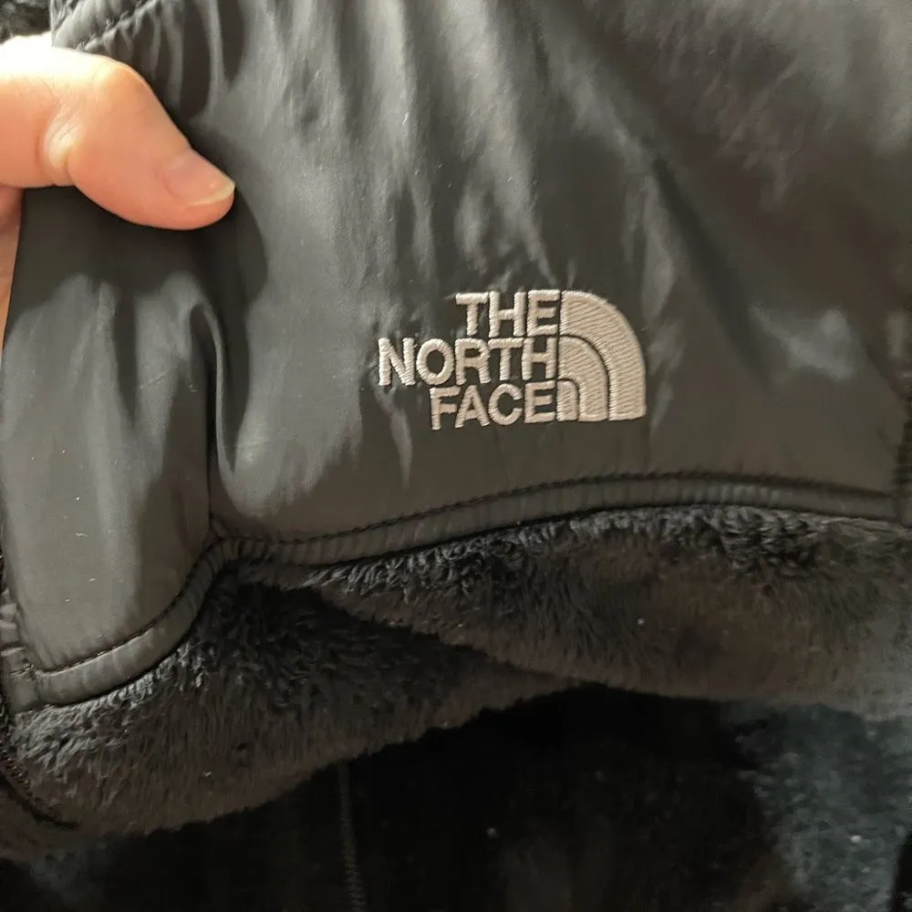 The North Face Osito Black Fuzzy Full Zip Up Jacket - Image 7