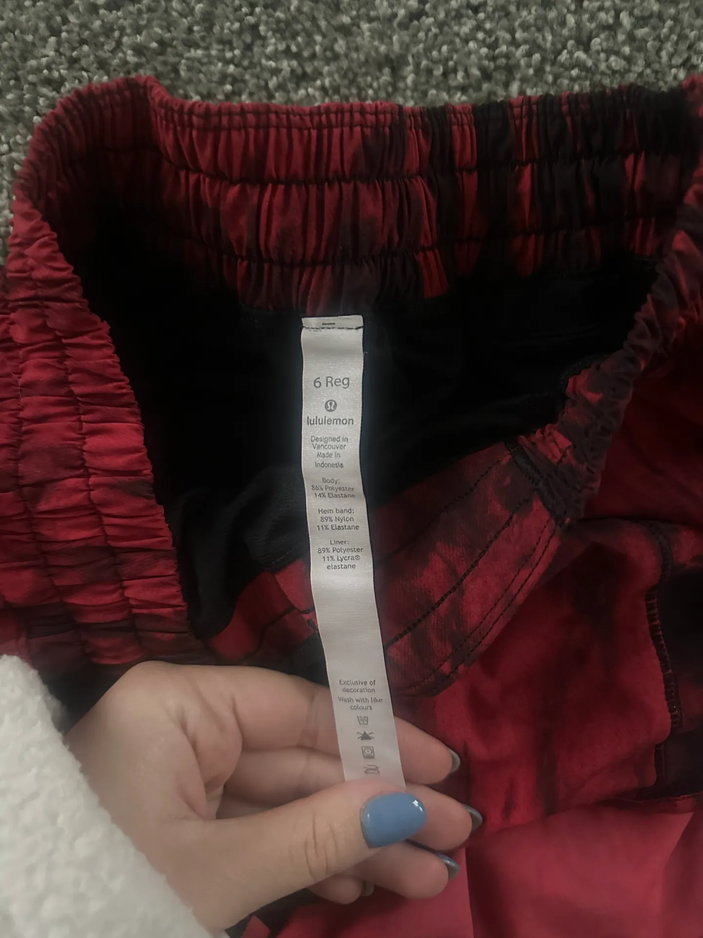 Tye Dye  Hotty Hot Short 2.5” - Image 2