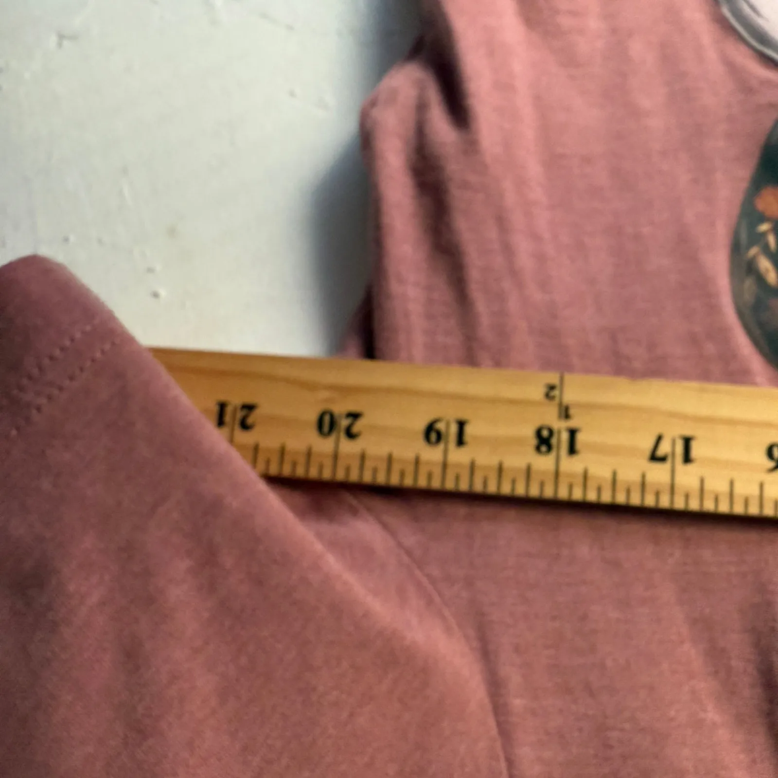 Rowdy Crowd‎ Western Cowboy Hat Graphic Tee Mauve Short Sleeve T - Image 5