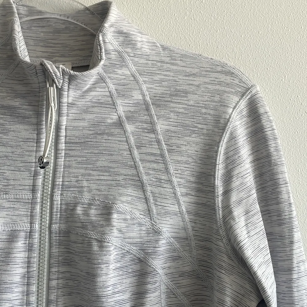 Lululemon Ice Grey Define Jacket - Image 4