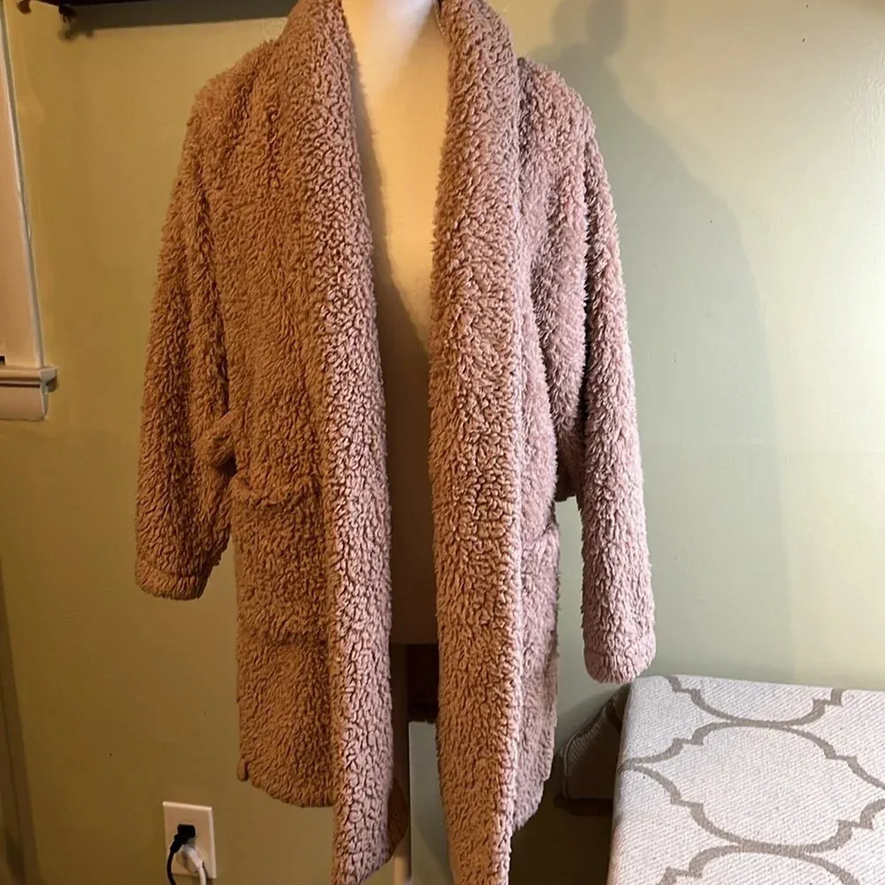 Natori Teddy plush fuzzy pink blush front pockets short robe, *missing belt* - Image 3