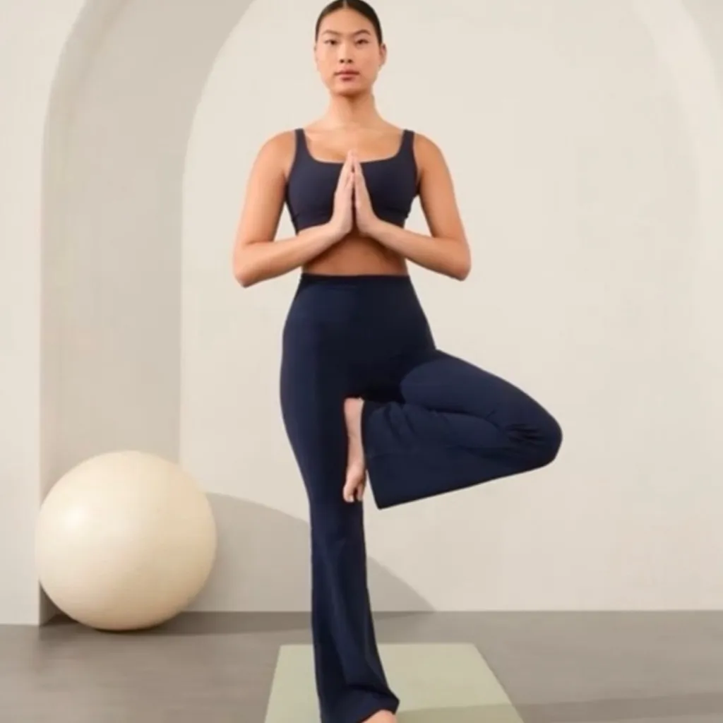 Athleta Womens Navy Blue Elation Flare Leggings Size Med - Image 7