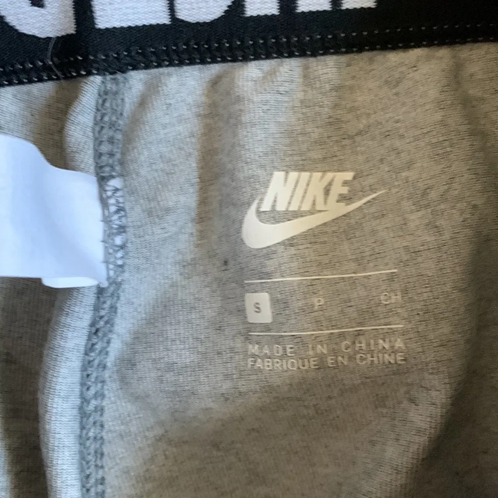 Nike gray leggings - Image 4