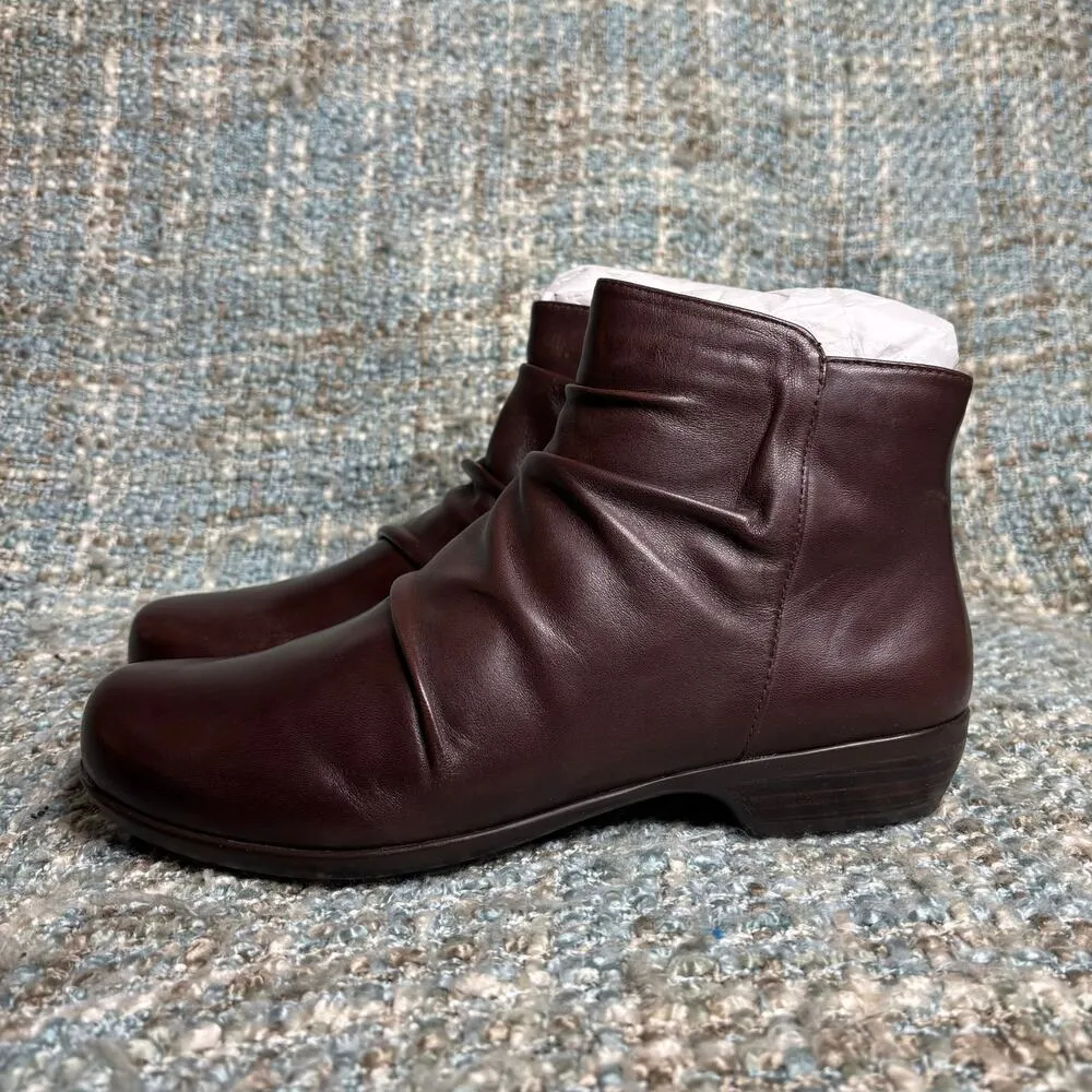 Walking Cradles Esme Nappa Leather Boots in Brown Size 9.5 - Image 3