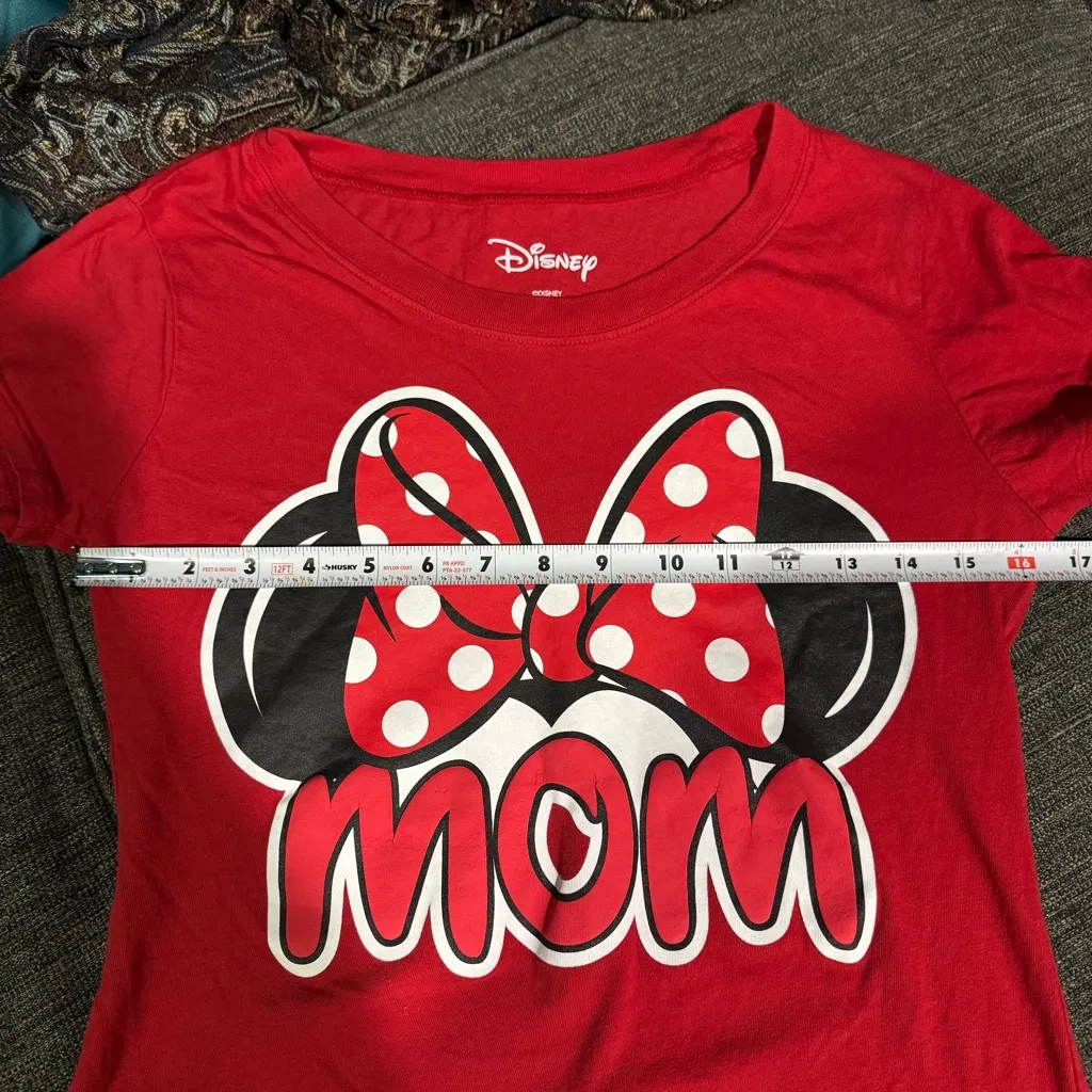 Disney Women Red Minnie Mouse Mom Graphic Design Short Sleeve Crew Neck Top Sz L - Image 9