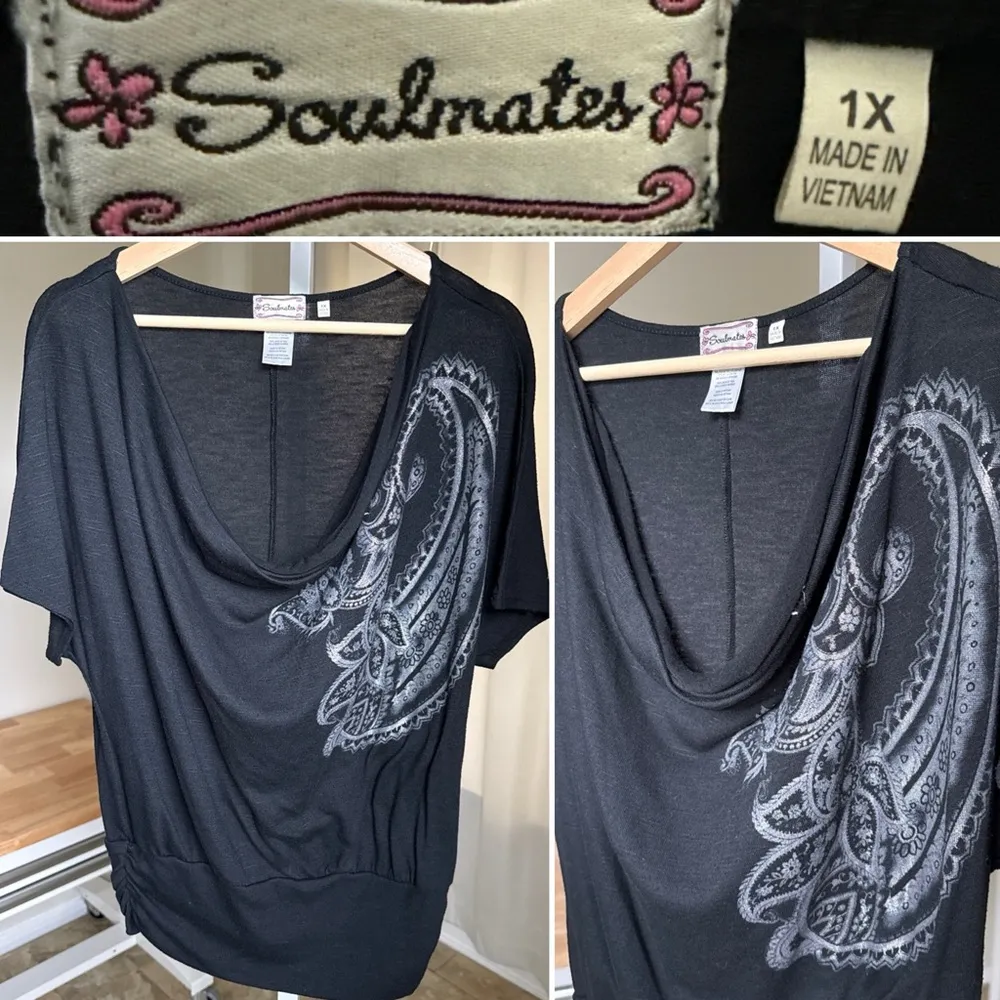 Soulmates Women’s Black Short Sleeve Scoop Neck Blouse Size 1X - Image 2