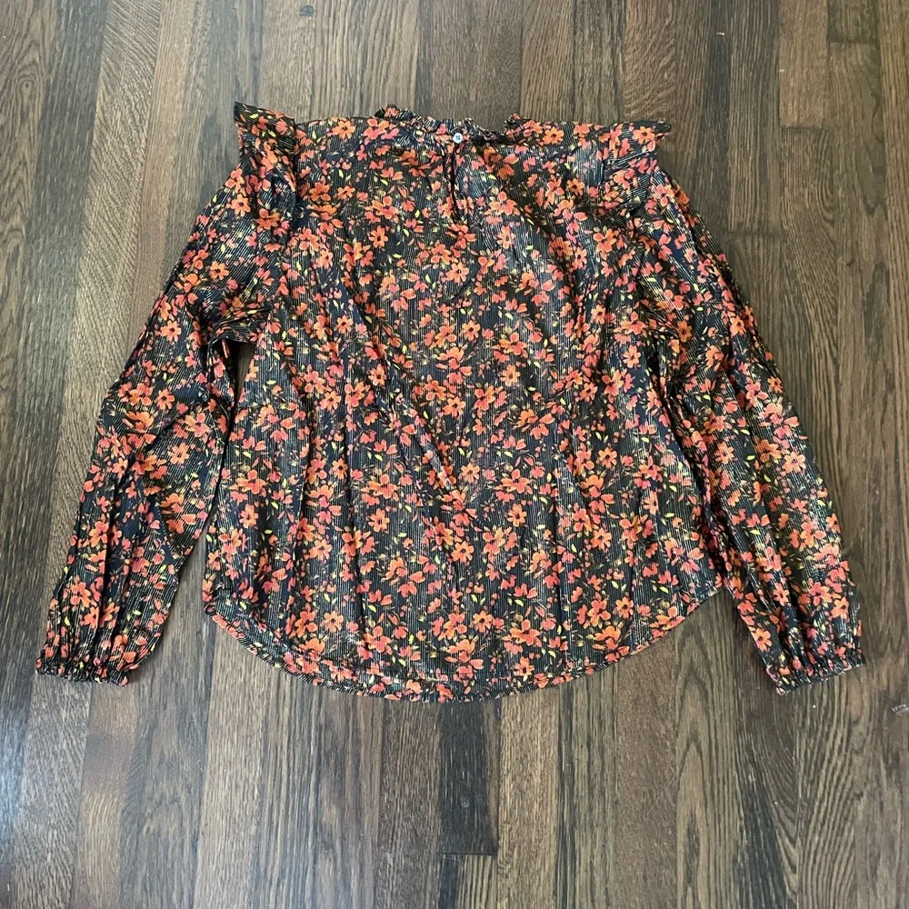 Gap  floral blouse - Image 5