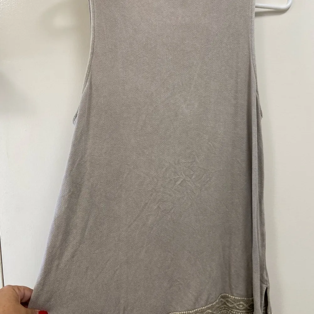 Anthropologie Eri & Ali Medium crochet tank top criss cross neck Tan - Image 2