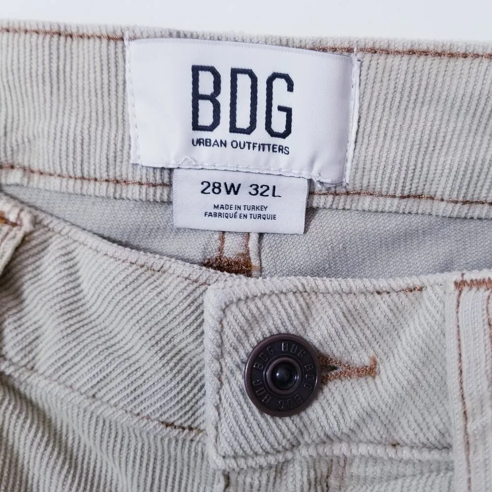 Urban Outfitters BDG size 28W 32L Mid Rise Flare Wide Leg Corduroy Pants - Image 3