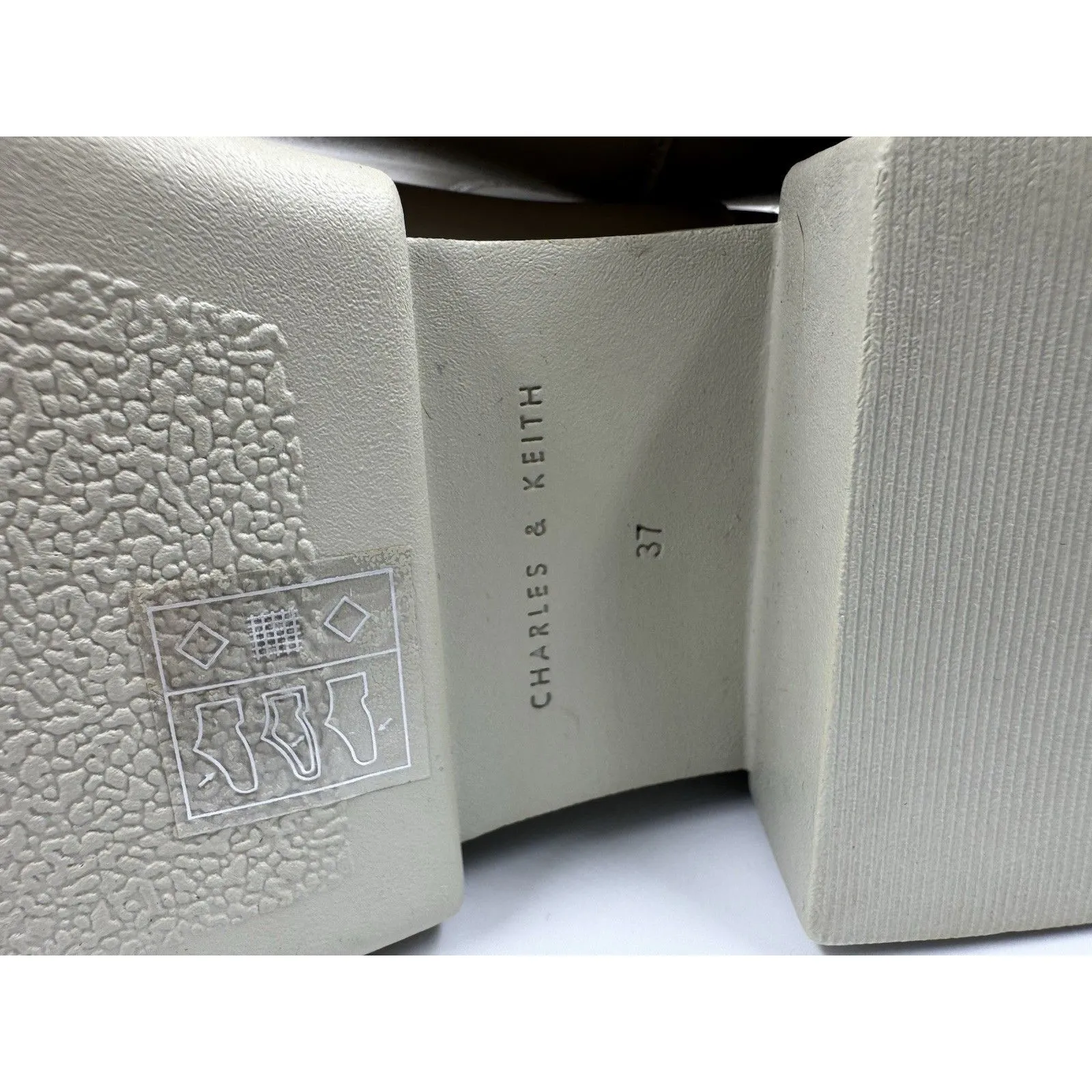 Charles & Keith Platform Chunky Chelsea Gray-White Boots Size 37/ 7 US - Image 13