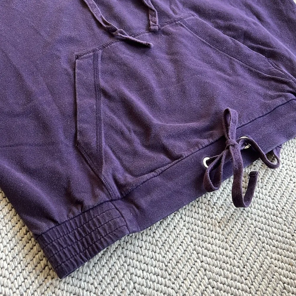 New York & Company Hooded sweatshirt - Image 7