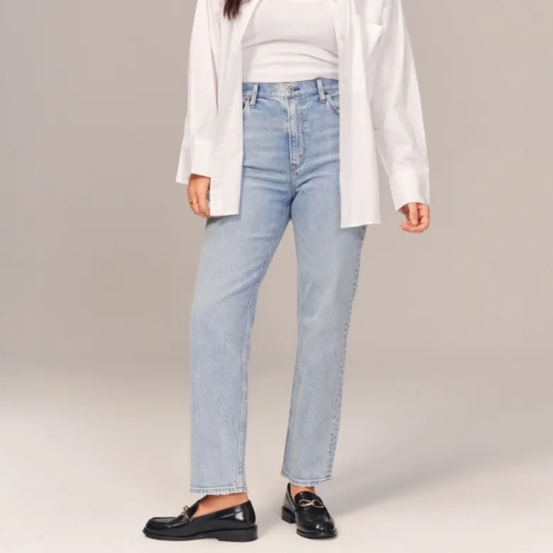 Abercrombie & Fitch Curve Love Ankle Straight Ultra High Rise Jeans Light 28 / 6 - Image 3