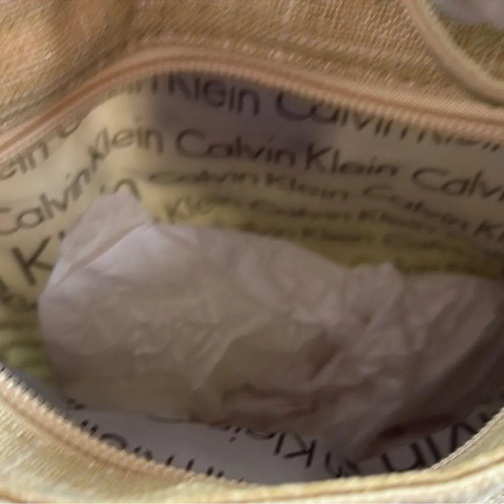 Calvin Klein Tan Shoulder Bag with Textured Fabric - Image 2