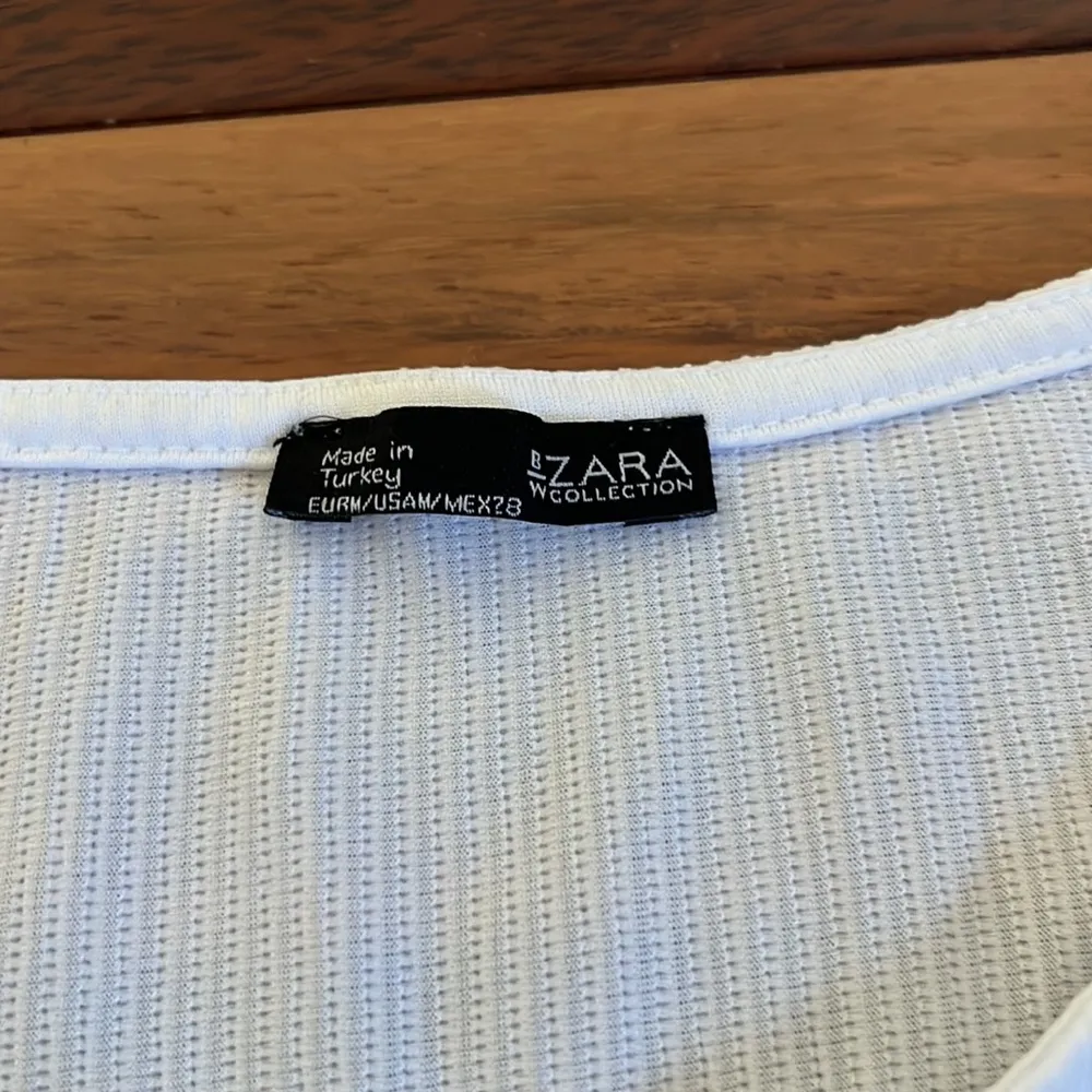 Zara | Cold Shoulder White Ribbed Long Sleeve Top Medium Lightweight - Image 3