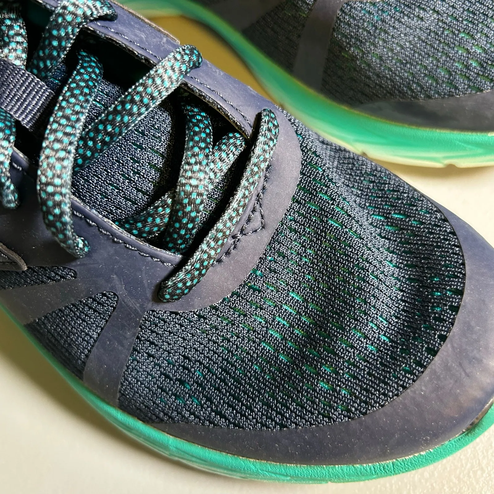 Vionic Women's Brisk Miles Blue Teal Two-Toned Lace Up Sneakers Shoes 5 New - Image 4