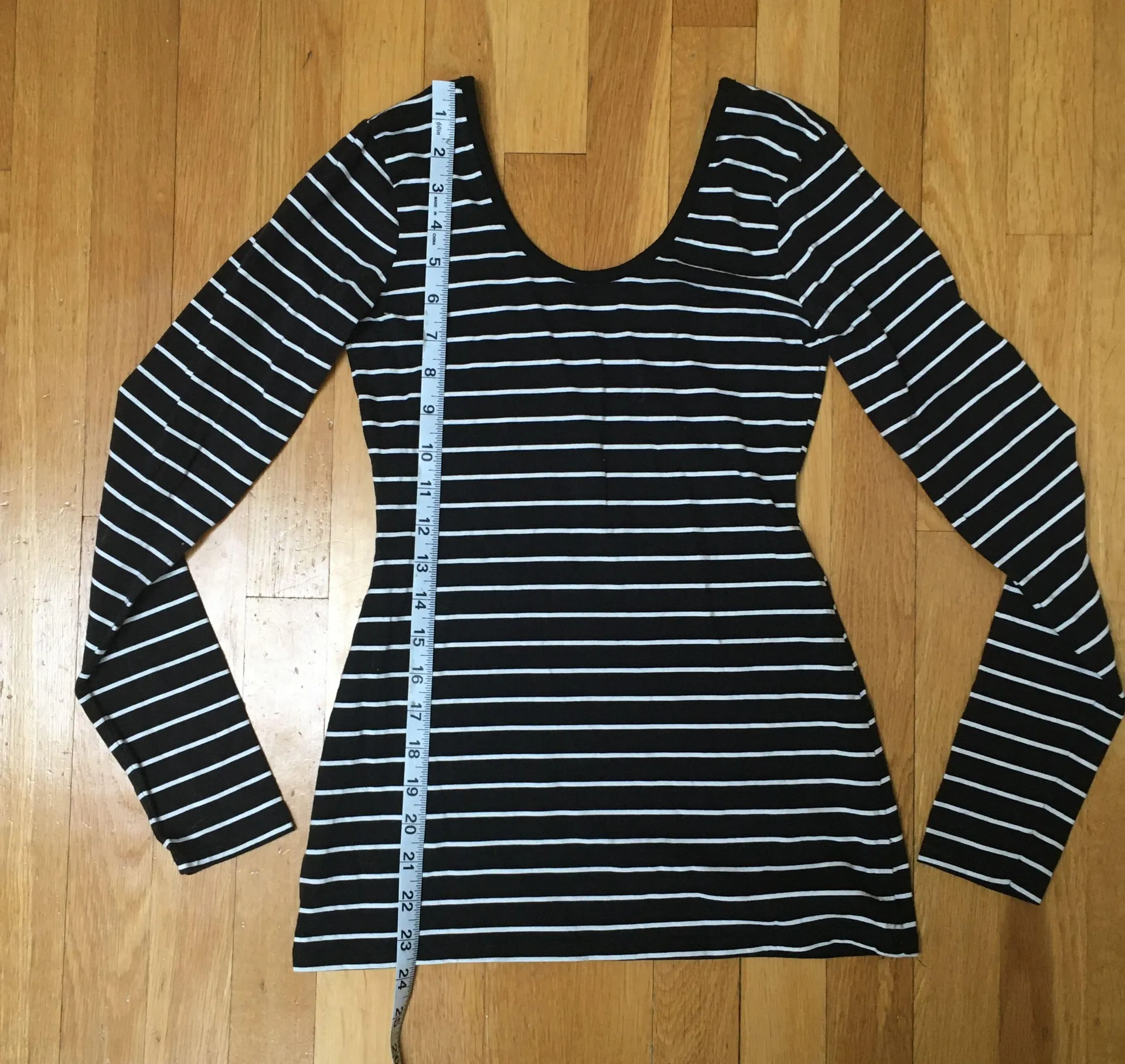 Nollie Black & White Striped Low Back Top Medium - Image 8
