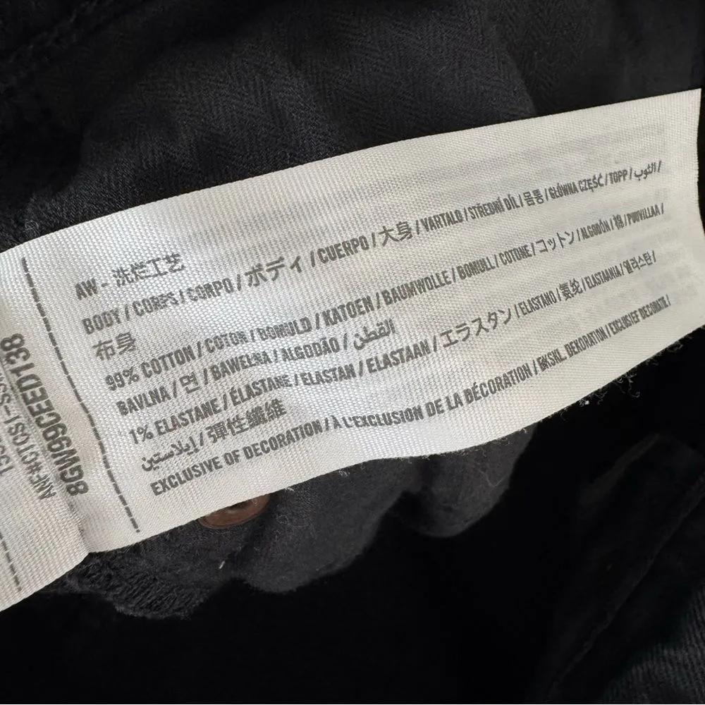 A&F Curve Love Ultra High Rise 90s Straight Jean in Black Destroy 29/8 Short - Image 12