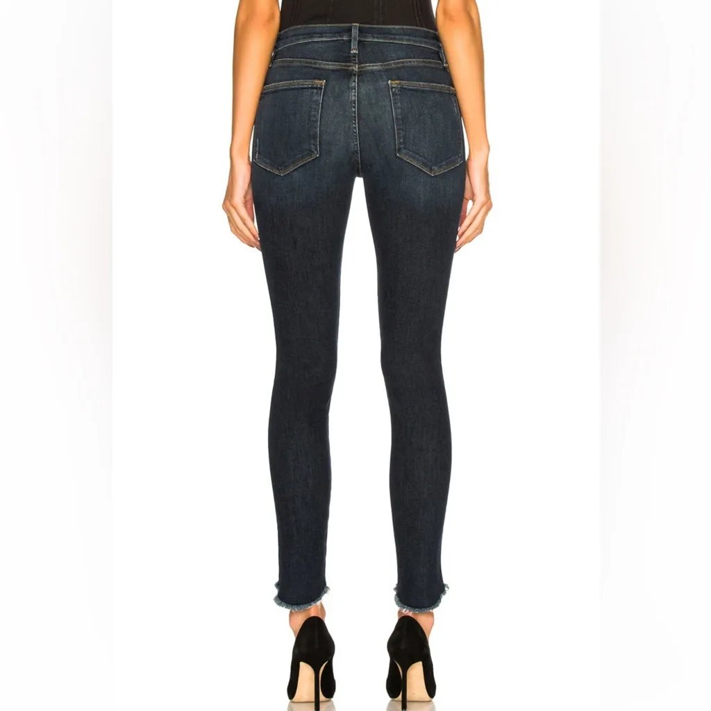 Frame Denim Le High Skinny Revolve $235 Blue Heren size 29 Distressed - Image 15